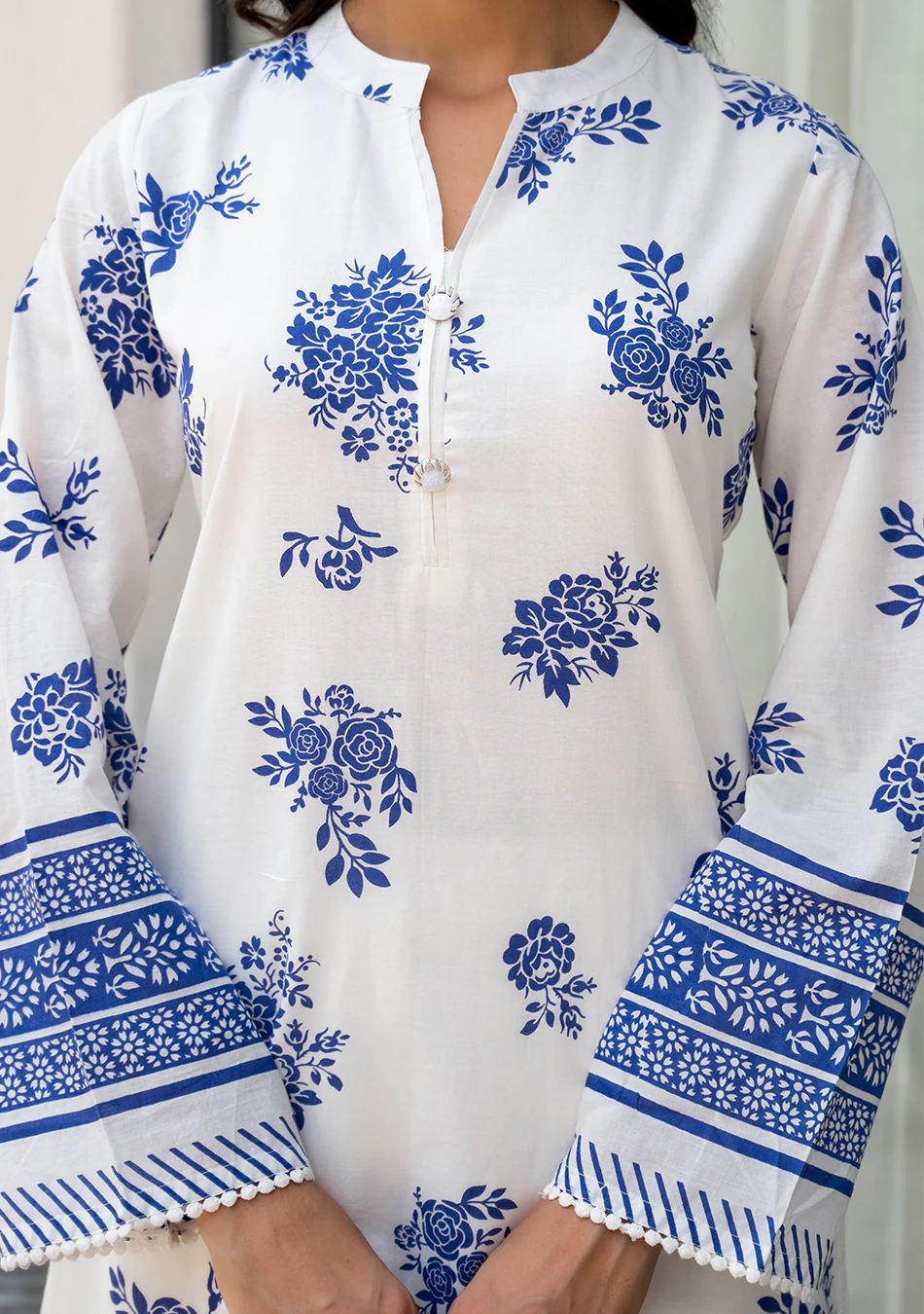 White Floral Printed Straight Kurta With Tulip Pant - Image 7