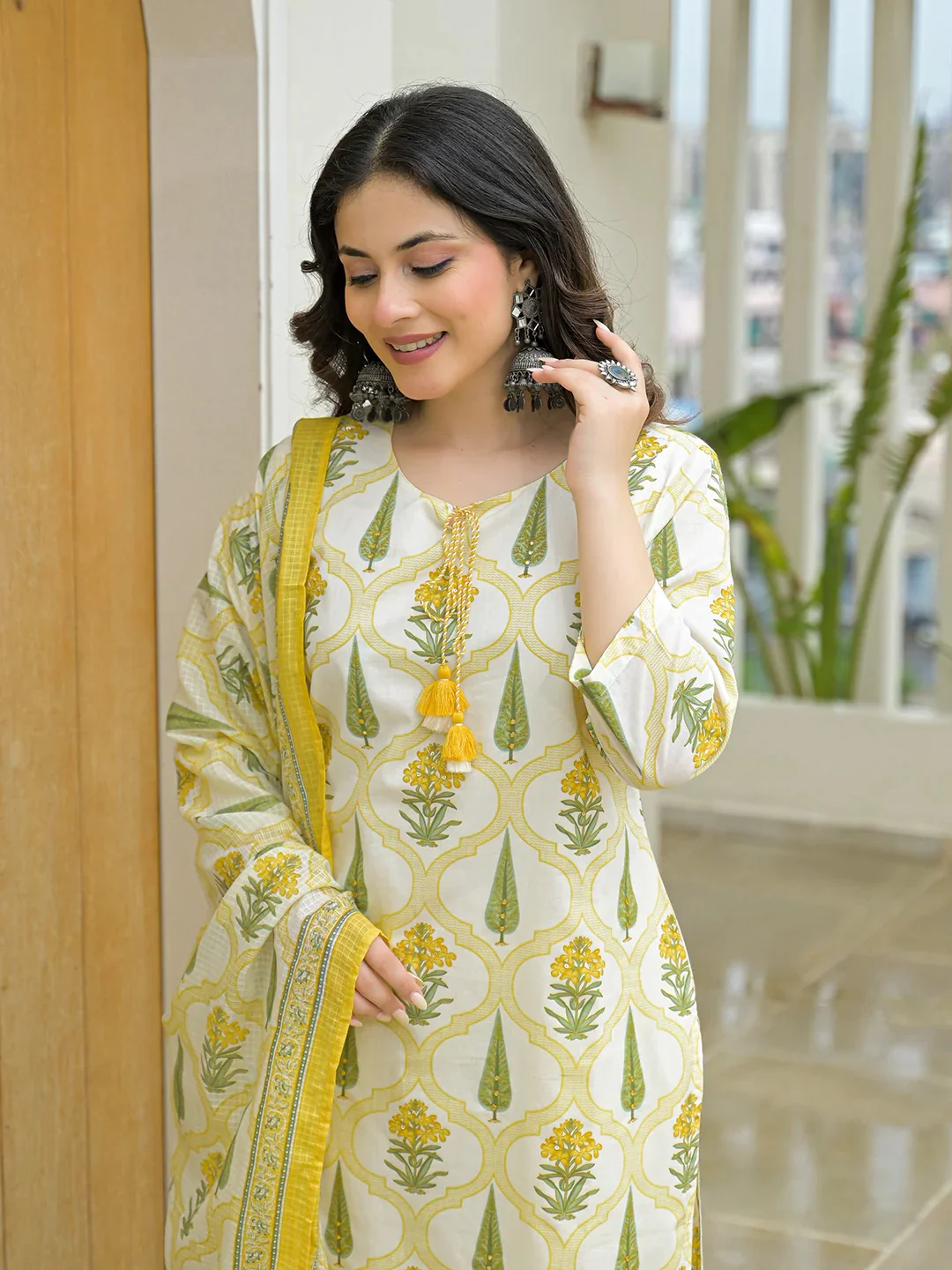 Yellow Cotton Straight Kurta Pant Set with kota Dupattta - Image 3