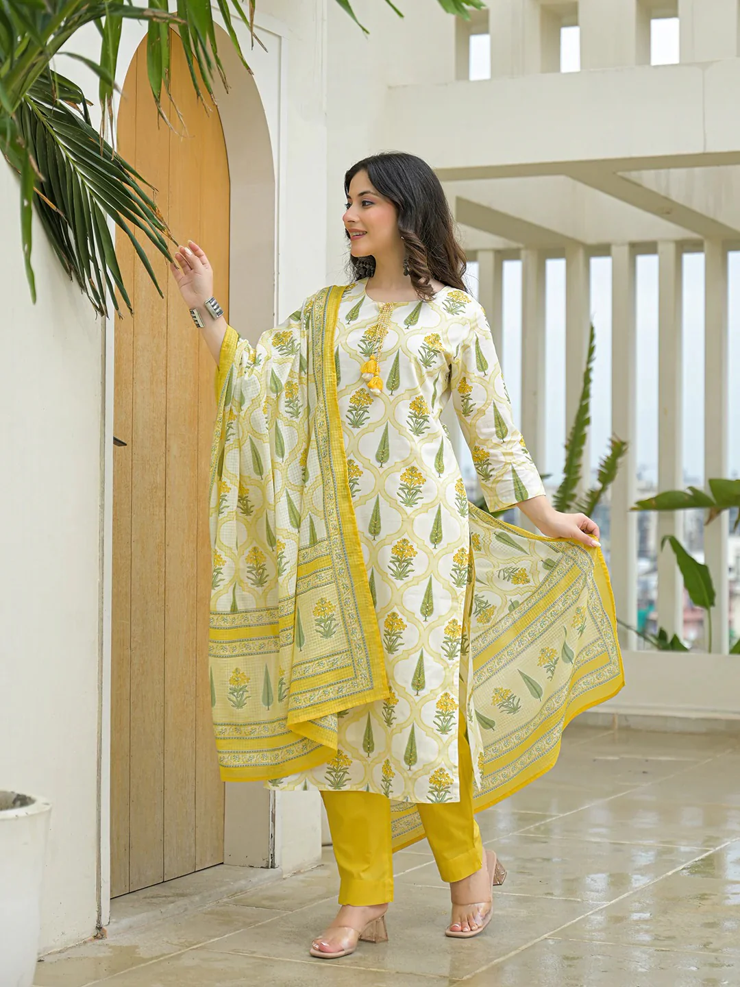 Yellow Cotton Straight Kurta Pant Set with kota Dupattta - Image 6